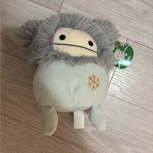 Evita 8 inch Squishmallow